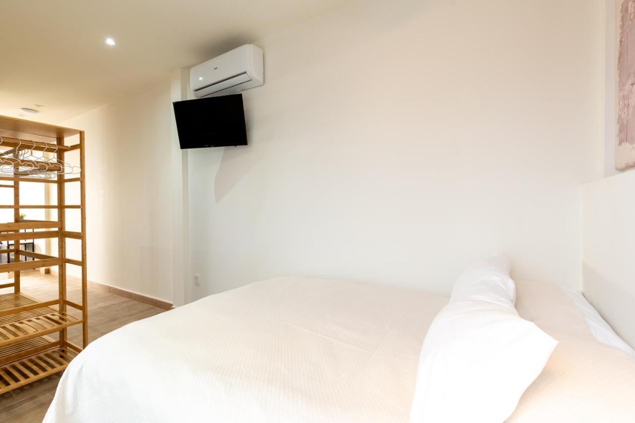 Apartamentos Cervantes 17 Sevilla Exterior foto